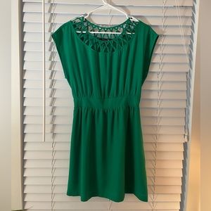 Forever 21 / Emerald Green Gathered Waist Dress